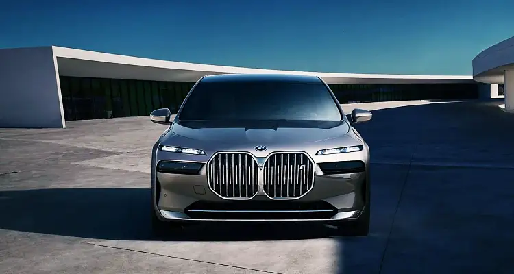 BMW 750e xDrive 가격, 스펙, 디자인 (2023년) 6