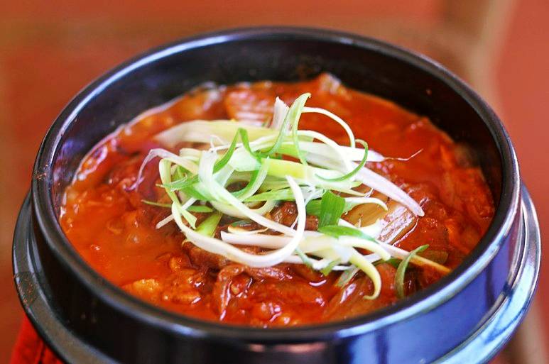 김치찌개 레시피, 맛과 건강을 함께 즐기는 방법 7