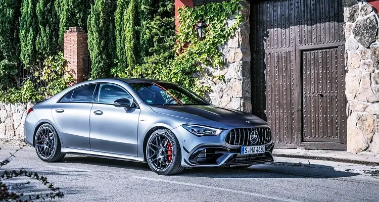 벤츠 CLA 45 AMG S 내부, 실내, 가격, 색상, 스펙, 인테리어, 가격표 (2023년) 32