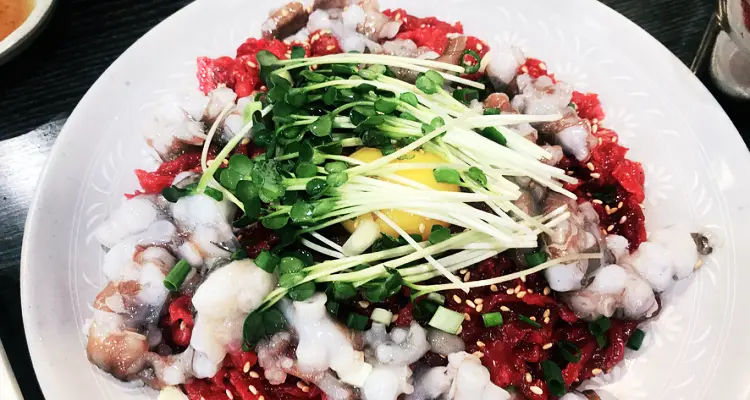 광장시장 맛집 - 육회탕탕이 : 맛과 신선함의 만남 13