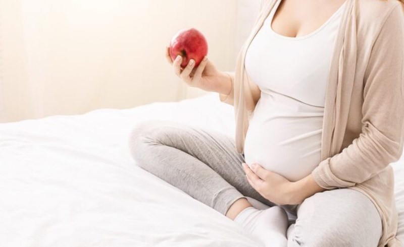 임신 중 빈혈 예방을 위한 식이 및 철분제 복용 방법