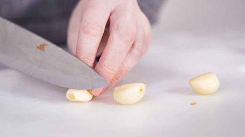 껍질을 벗긴 마늘 오래 보관하기 10 껍질을 벗긴 마늘 오래 보관하기 9