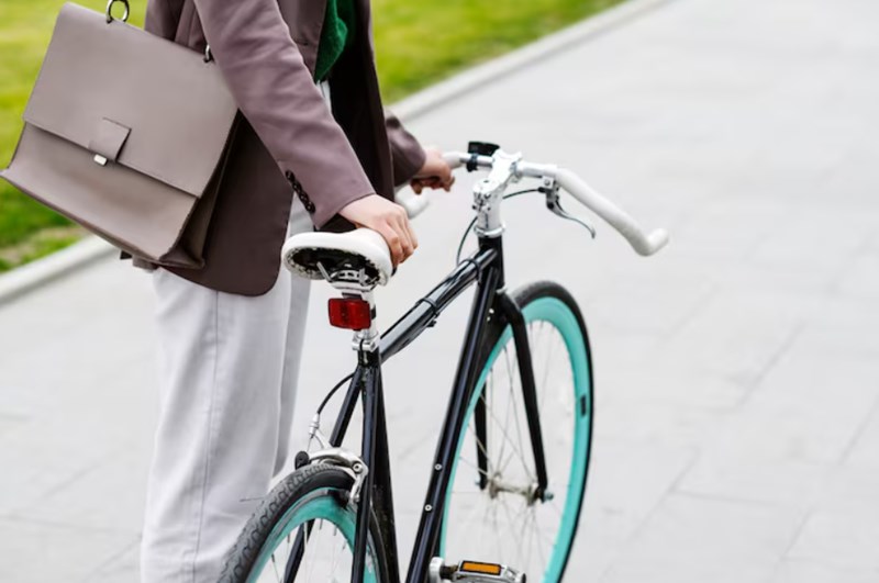 안전한 라이딩을 위한 필수 가이드 - 자전거 보험 10가지 정보 16 안전한 라이딩을 위한 필수 가이드 - 자전거 보험 10가지 정보 15