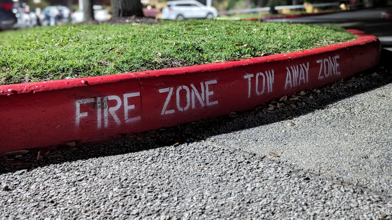 지하 주차장 소화전