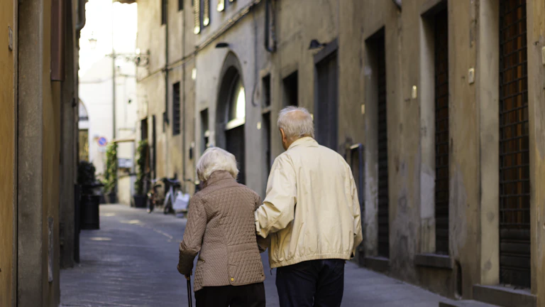 2026년 연금보험 비교하며 노후자금 설계 완벽 가이드 7 은퇴 후 삶을 계획하는 사람