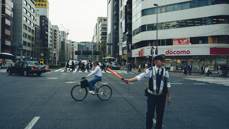 무보험차 상해 특약, 보행 중 뺑소니 사고 보상받는 법 총정리 7 도로 위 보행자 사고 장면