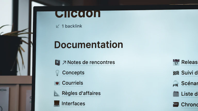 체크 표시가 있는 서류