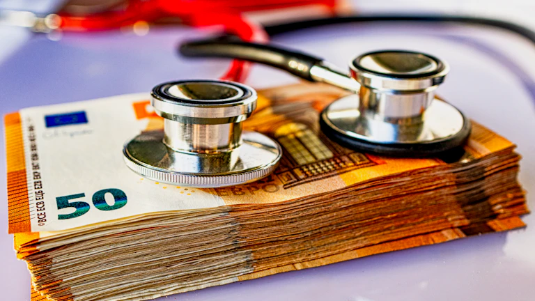 병원비 걱정 끝! 월 1만원으로 든든하게 챙기는 나만의 비상금 만들기 8 병원비 고지서와 계산기