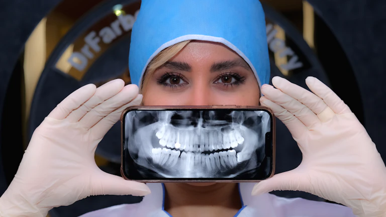 2026년 치아보험 보철 종류별 후기와 가성비 설계법 9 치아 보험 상품을 선택하는 사람