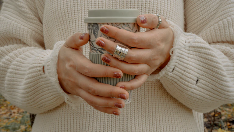 내 보험료는 왜 자꾸 오를까? 노후까지 가격 고정되는 ‘비갱신 암보험’ 설계의 한 끗 차이 1