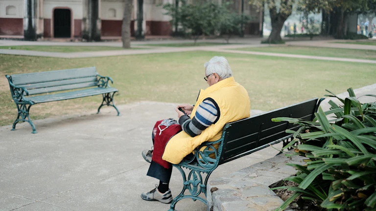 "또 오른다고?" 연금보험료 인상 폭탄 피하고 내 노후 자금 2배로 불리는 역발상 생존 전략 1