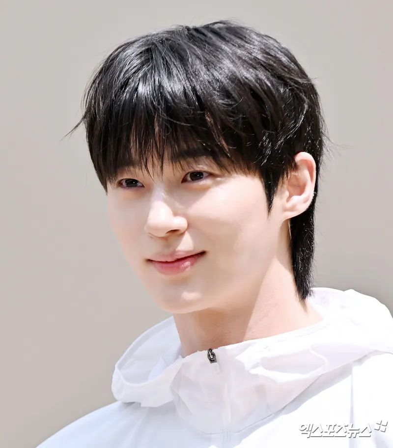 변우석 프로필 나이 작품과 근황 한눈에 7 부드러운 인상의 클로즈업 남자 배우