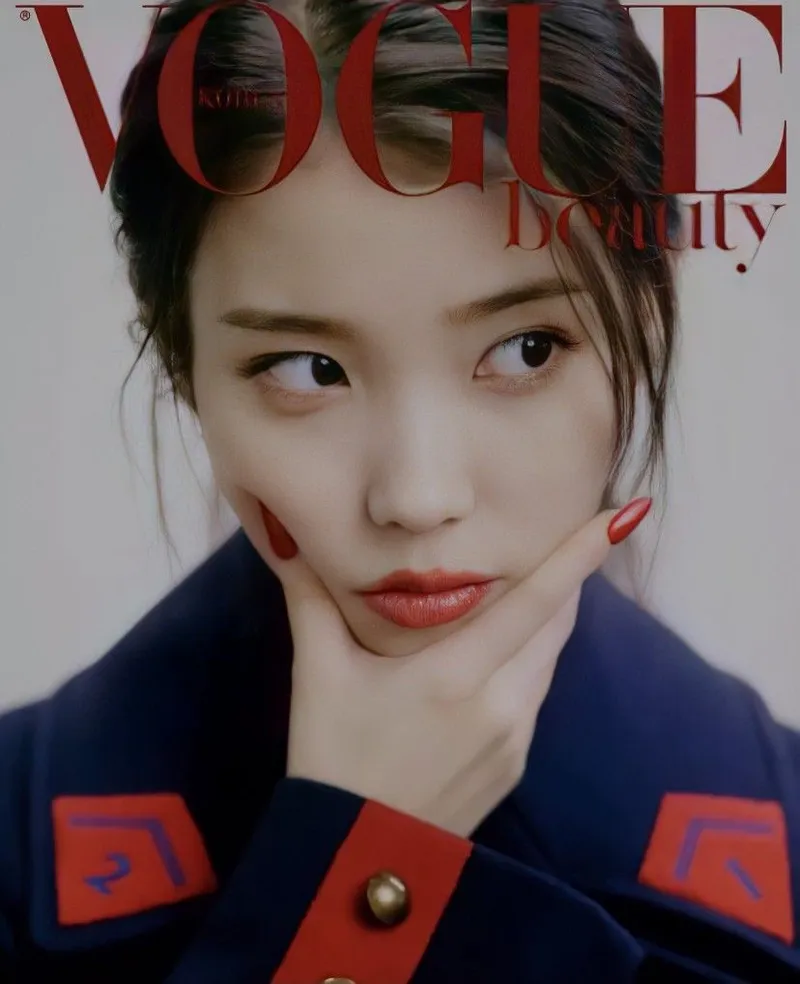 아이유 이연 코스모폴리탄 화보 비하인드와 스타일 포인트 3 잡지 화보 느낌의 인물 분위기 사진