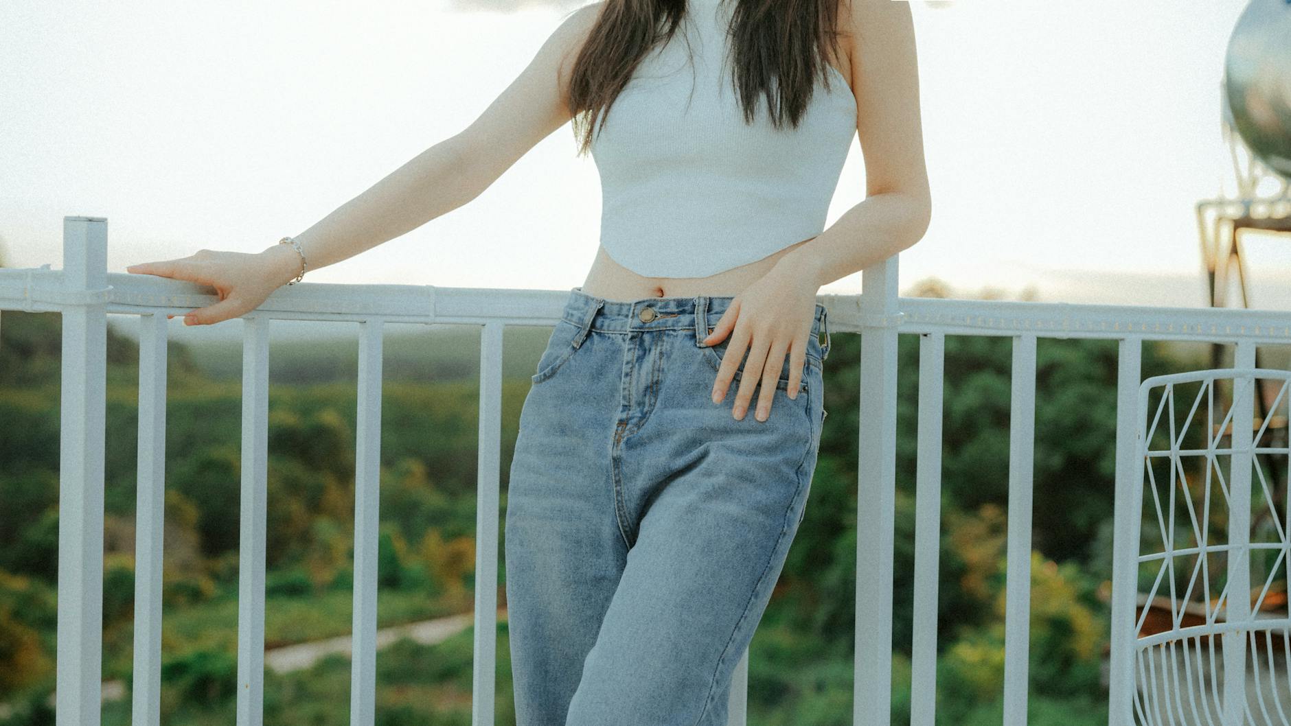 수지 옷 손민수한 아이유 착장 포인트 정리 5