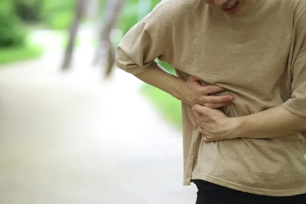 오른쪽 옆구리 통증 원인과 병원 가야 할 때 1
