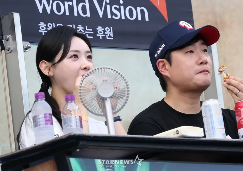 결혼과 관계의 의미를 떠올리게 하는 이미지
